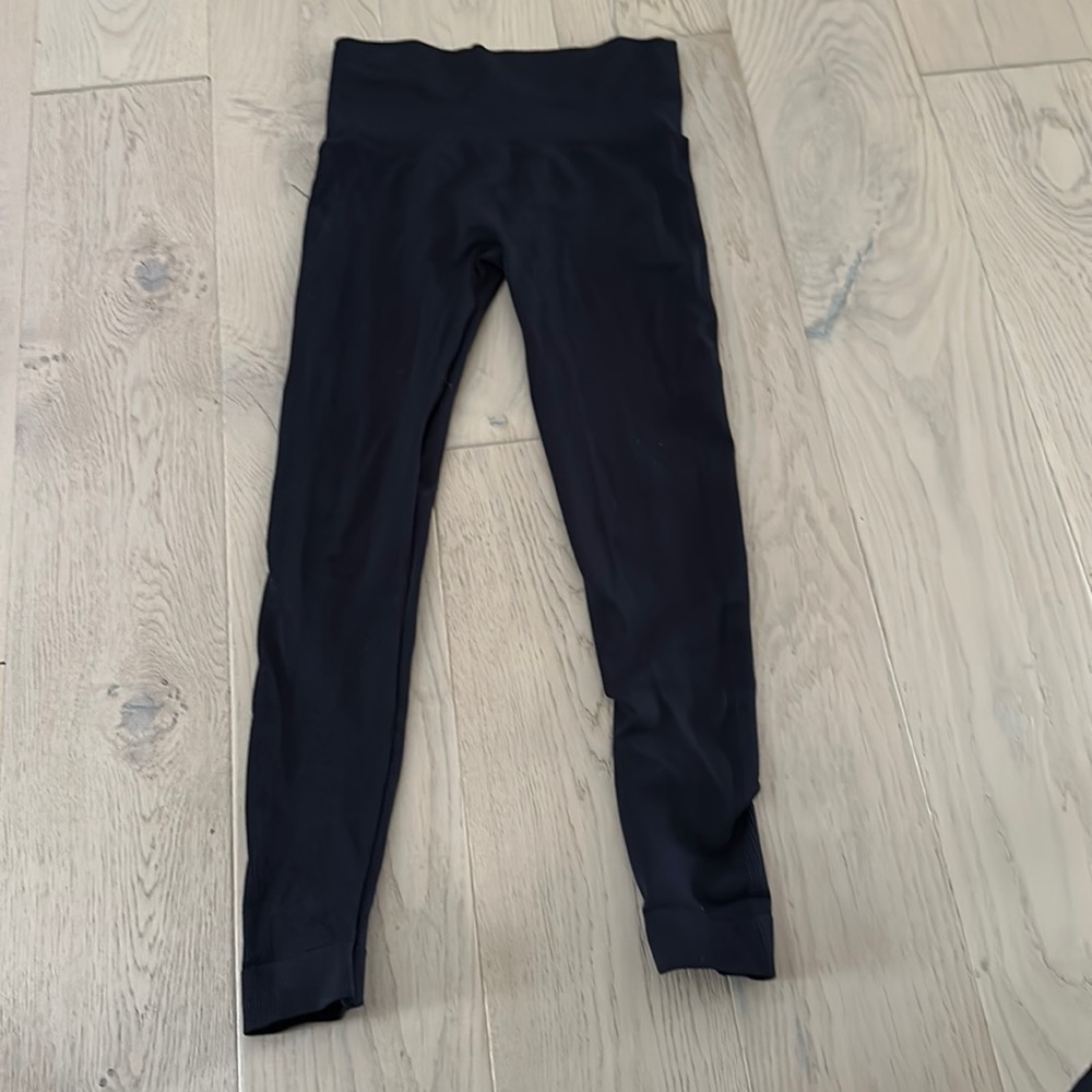 SET ACTIVE SIZE SMALL BLACK LEGGINGS